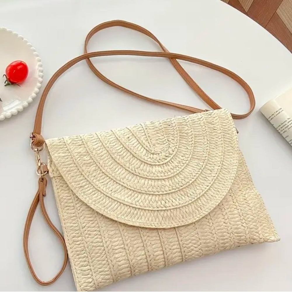 Elegant Beige Woven Clutch - Picture 2 of 3
